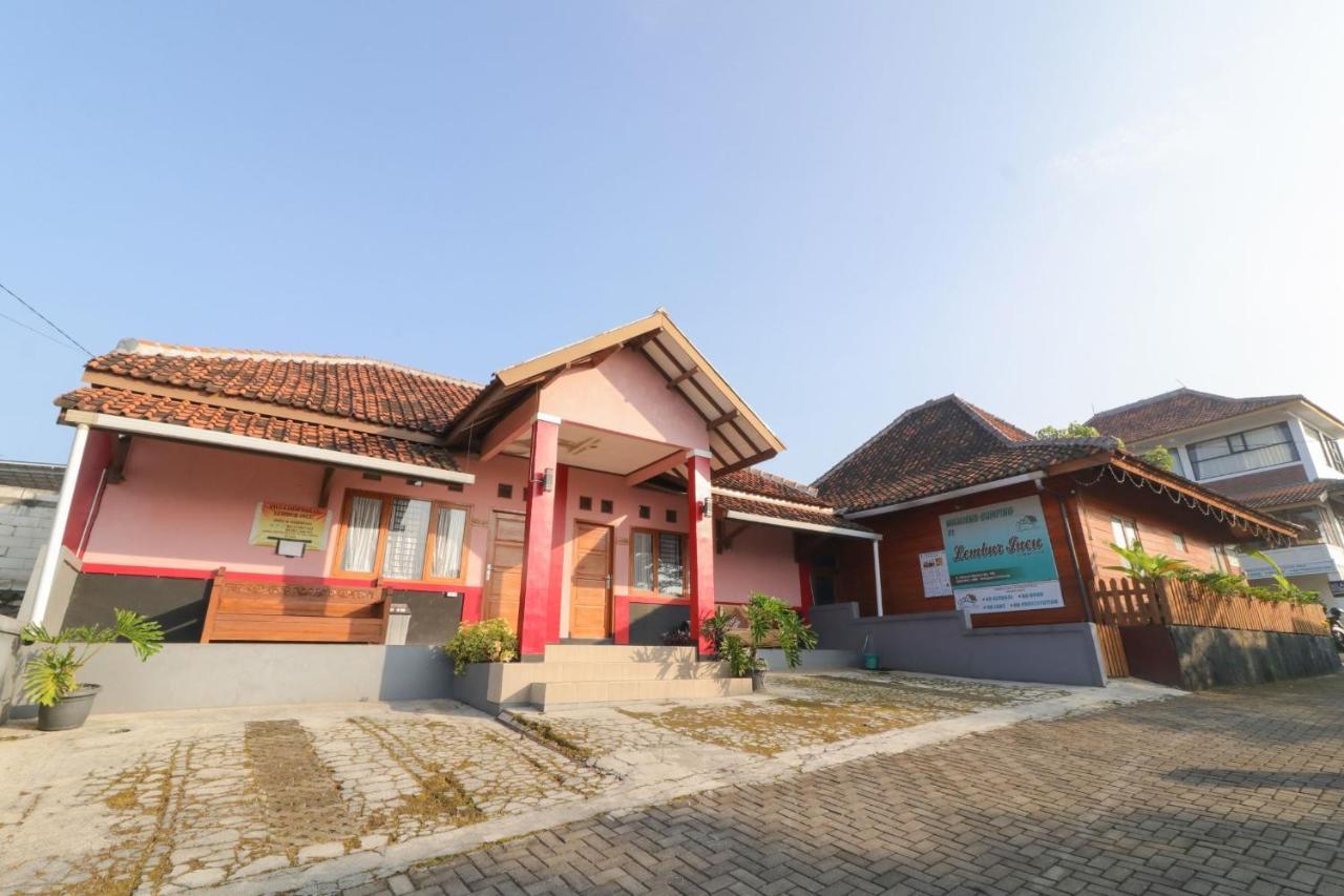 Lembur Incu Syariah Villa & Resto Lembang Dış mekan fotoğraf