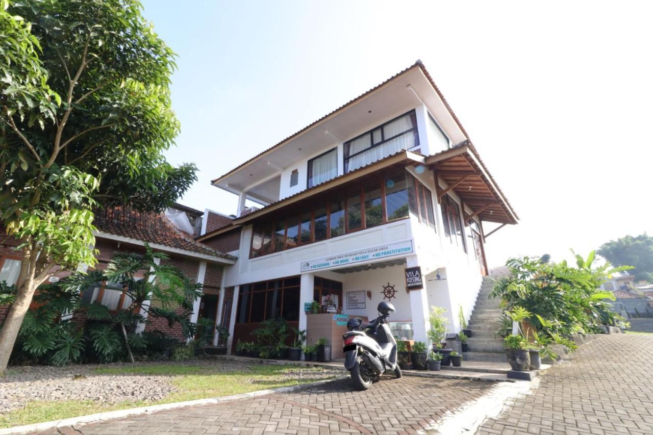 Lembur Incu Syariah Villa & Resto Lembang Dış mekan fotoğraf