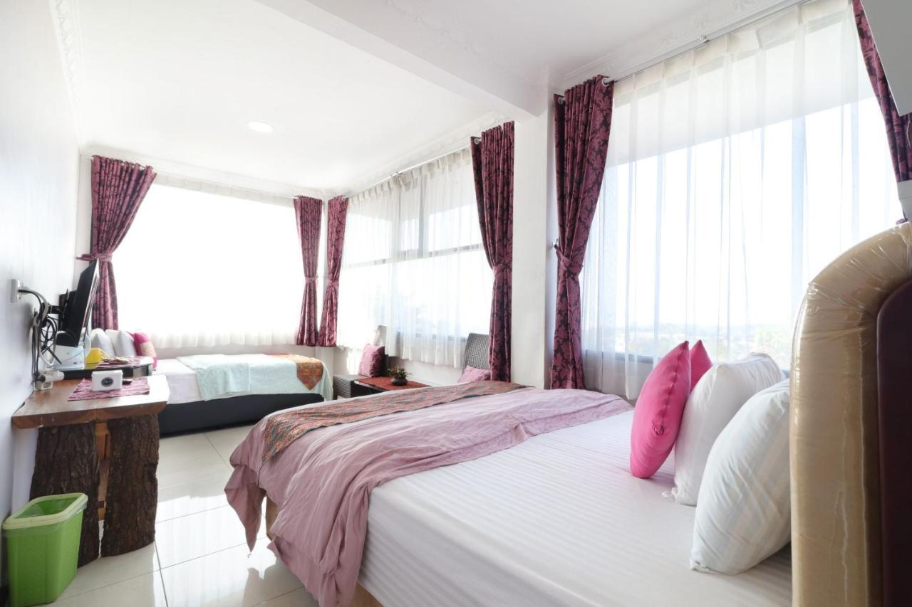Lembur Incu Syariah Villa & Resto Lembang Dış mekan fotoğraf